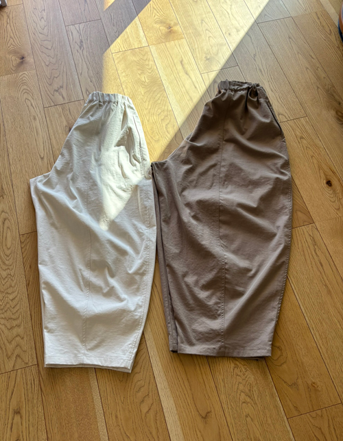 フォーシー　コクーンパンツ商品比較　MサイズとLサイズ